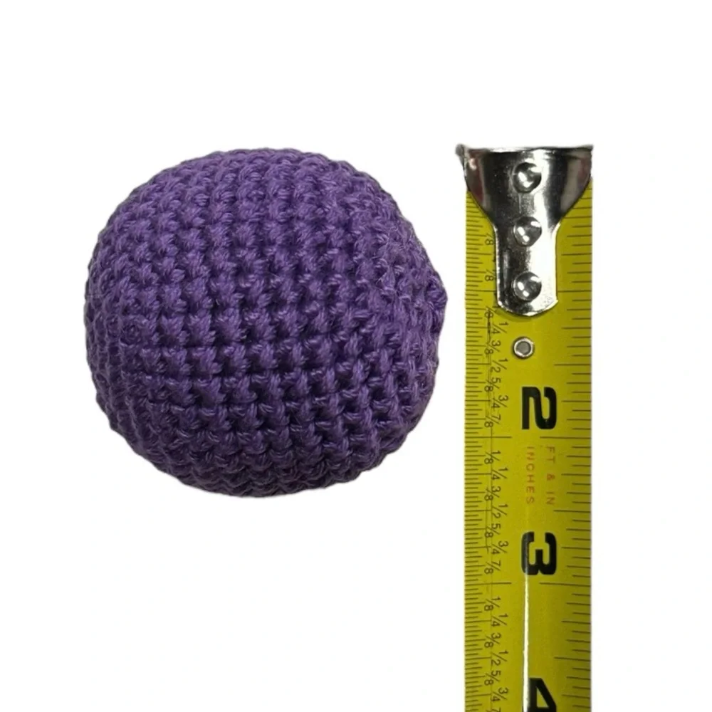 100% handmade crochet ball toy for cats with catnip inside! 100% cotton yarn toy